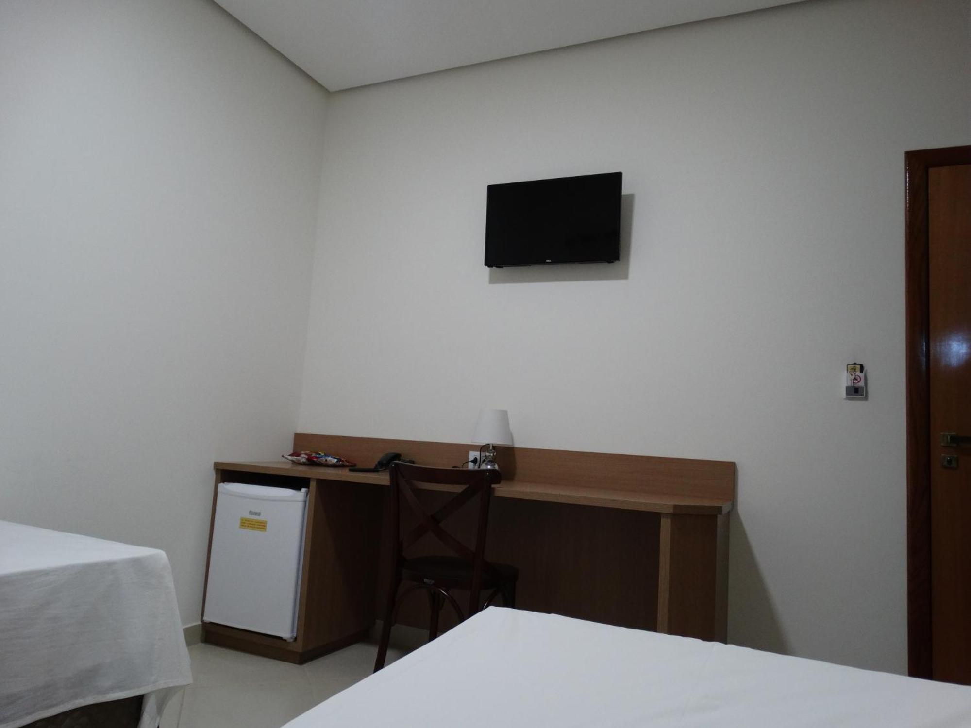 Hotel E Restaurante Sabor De Minas 萨利纳斯 客房 照片