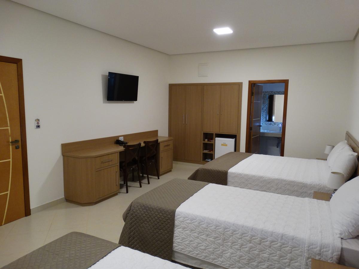 Hotel E Restaurante Sabor De Minas 萨利纳斯 客房 照片